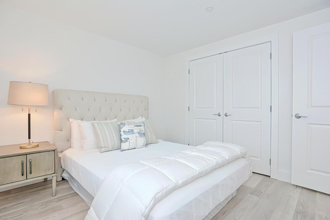 Downtown Plymouth Waterfront Luxury Condos Buitenkant foto