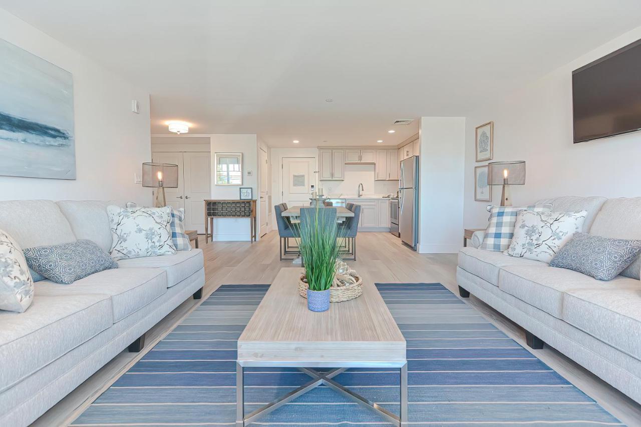 Downtown Plymouth Waterfront Luxury Condos Buitenkant foto